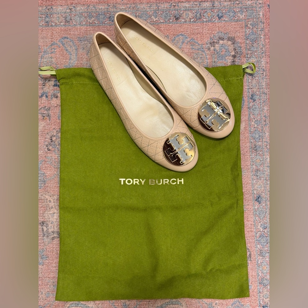 Tory Burch Claire Quilted Ballet Flats in New Porcelain in Size 7 - Picture 7 of 11